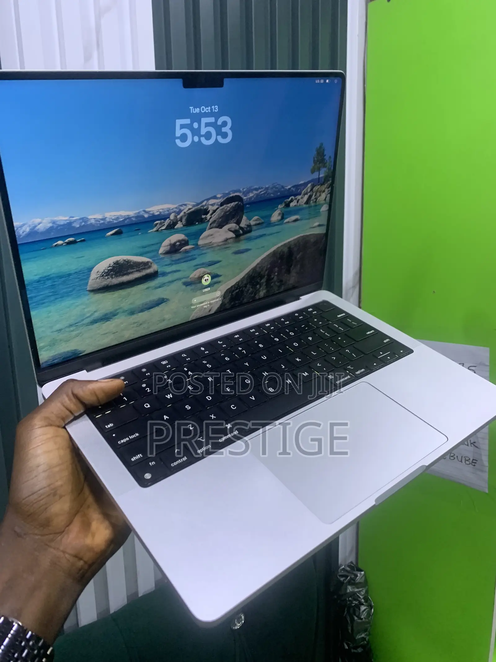 Laptop Apple MacBook Pro 2023 M3 18GB Apple M3 Pro SSD 512GB