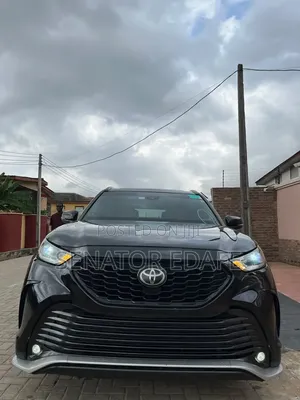 Toyota Highlander XSE 2021 Black