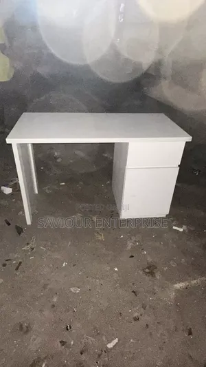 HDF Office Table