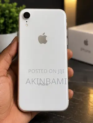 Apple iPhone XR 64 GB White