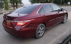 Toyota Camry XLE 4dr Sedan (2.5L 4cyl 6A) 2016 Red