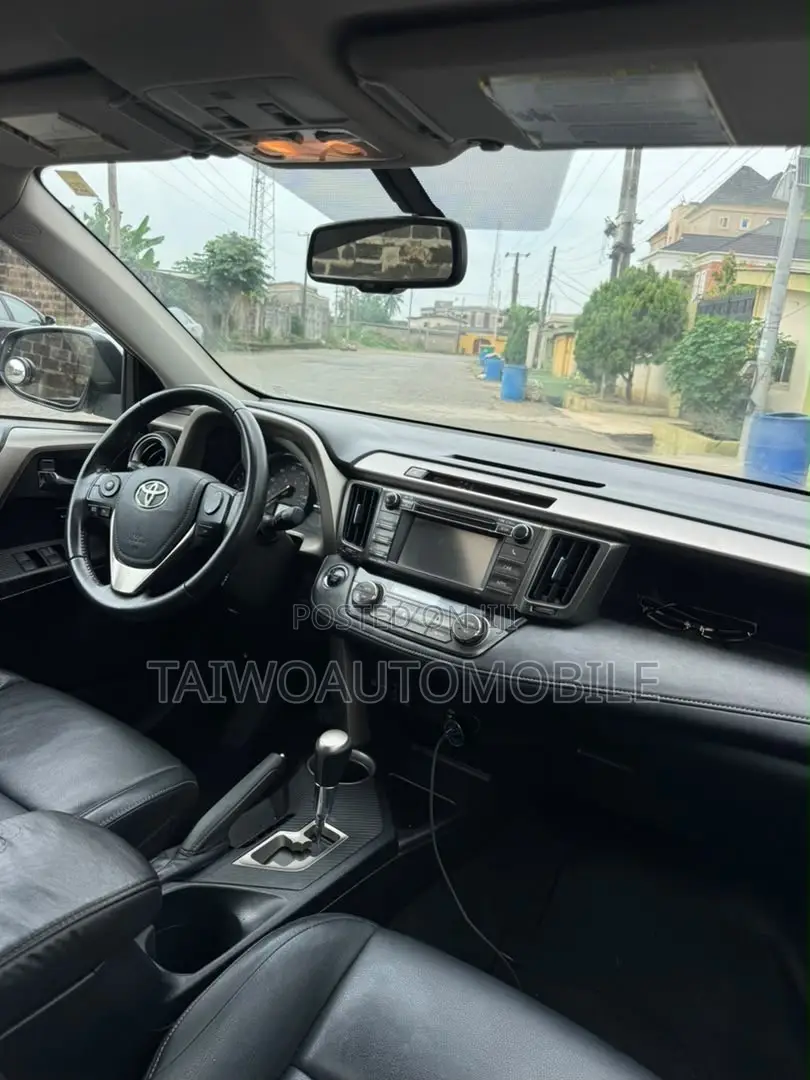Toyota RAV4 2014 Silver