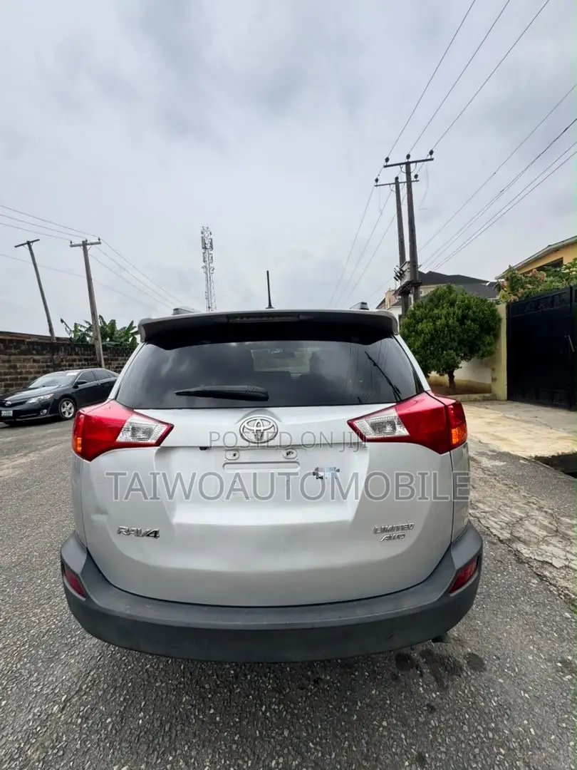Toyota RAV4 2014 Silver