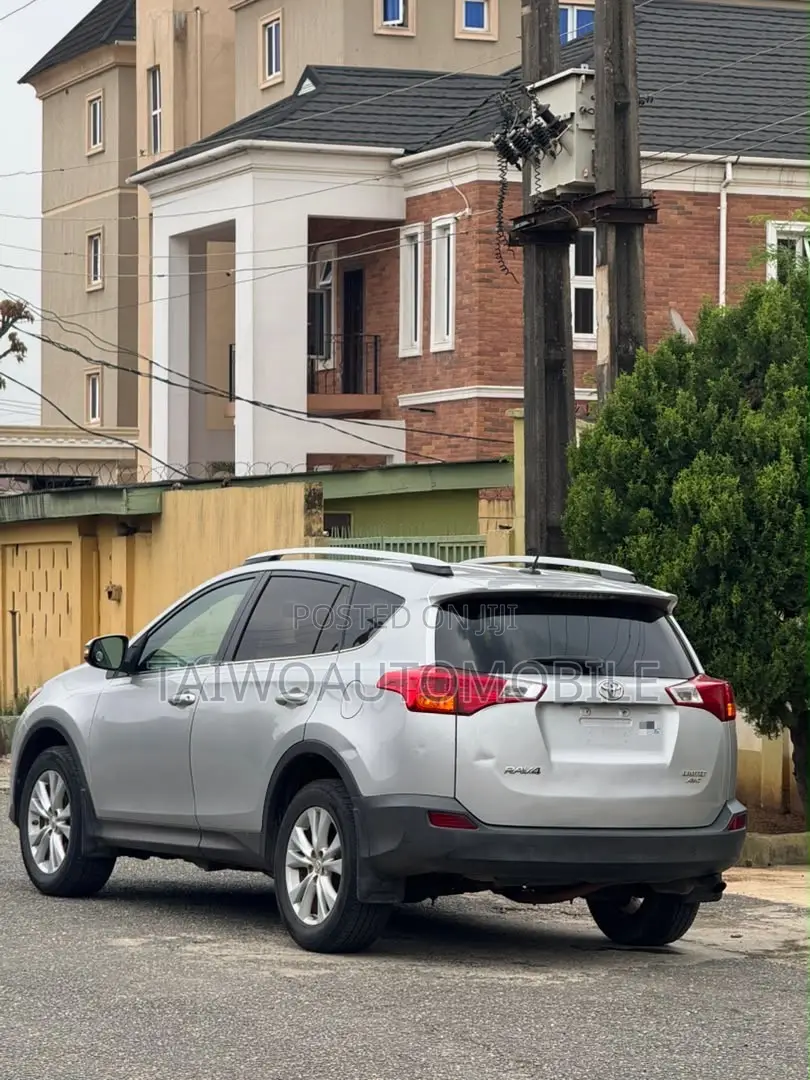 Toyota RAV4 2014 Silver