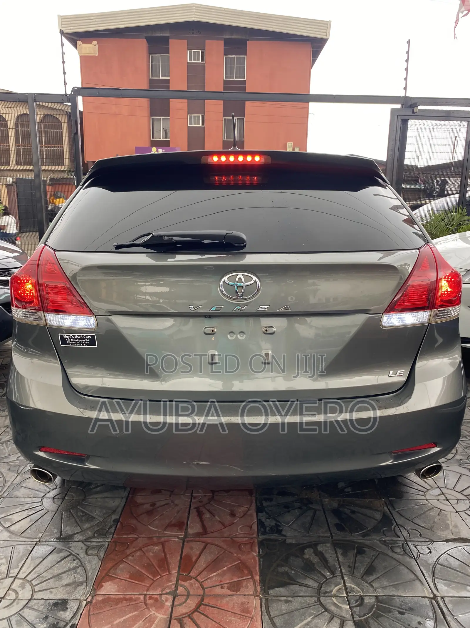 Toyota Venza LE 2015