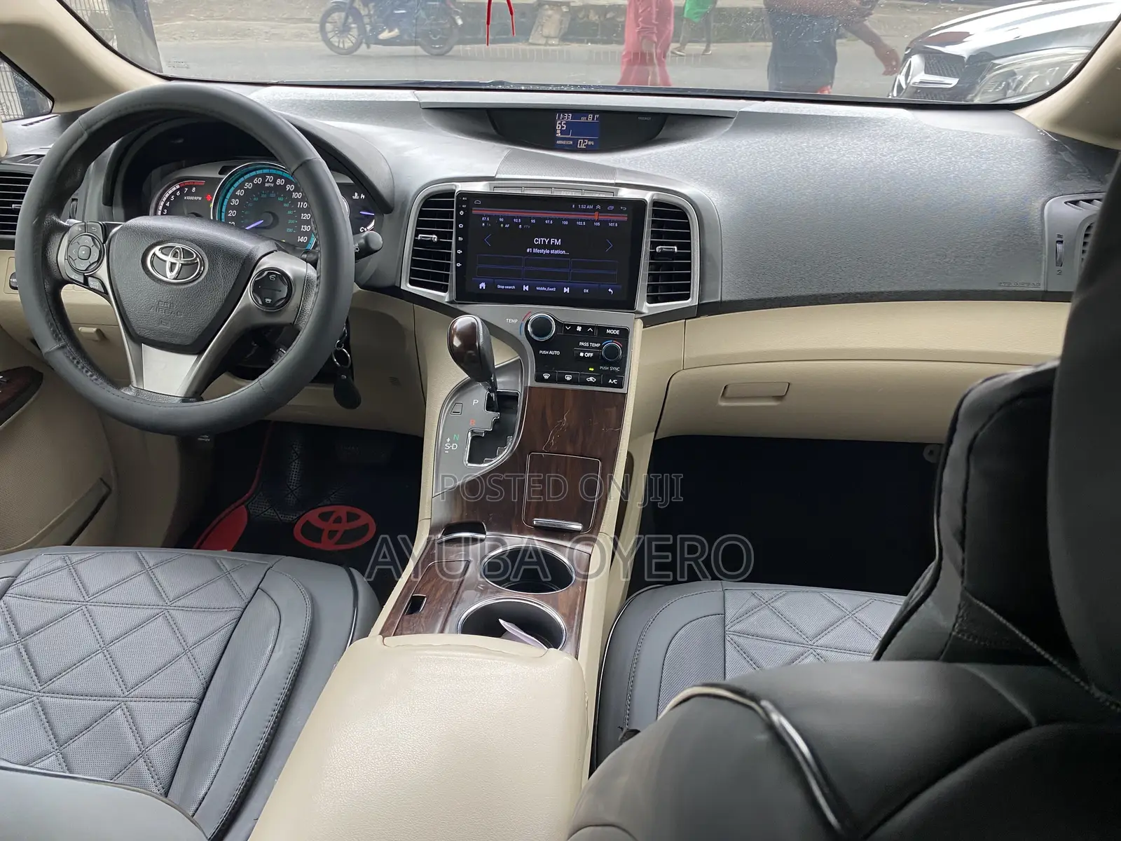 Toyota Venza LE 2015