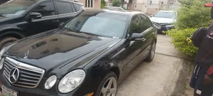 Mercedes-Benz E350 Base 4dr Sedan RWD (3.5L 6cyl 7A) 2008 Black