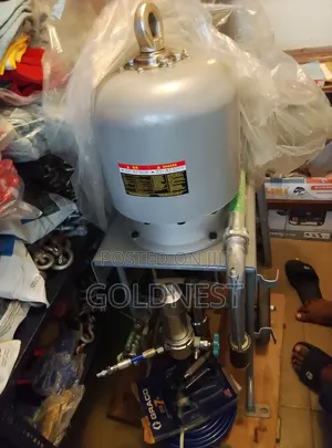 Graco King Pneumatic Airless Spray Machine With XTR-7+ Gun