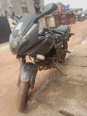 Bajaj Pulsar 220 F 2018 Gray