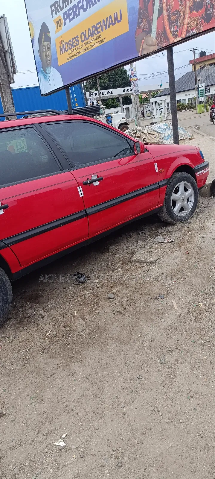 Volkswagen Passat 2003 Red