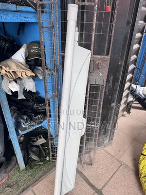 Toyota Venza Booth Cover