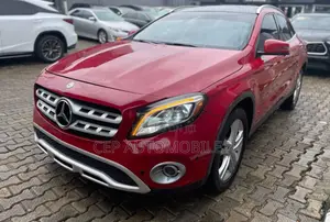 Mercedes-Benz GLA 250 2018 Red