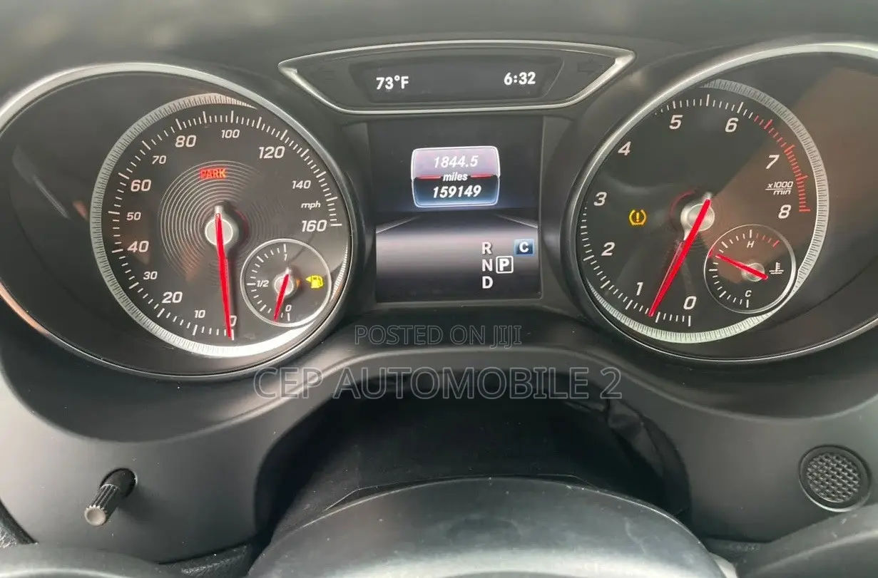 Mercedes-Benz GLA 250 2018 Red