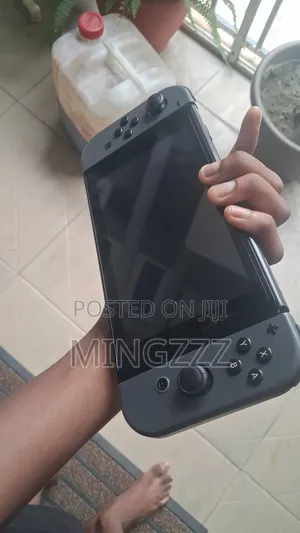 Nintendo Switch Console