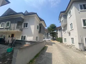 4bdrm Duplex in Ikate Lekki Lagos for rent