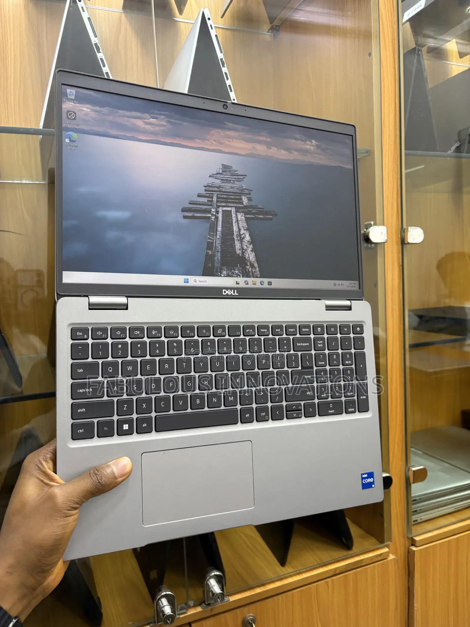 Laptop Dell Latitude 5520 8GB Intel Core i7 SSD 256GB
