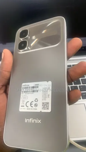 Infinix Smart 20 128 GB Silver