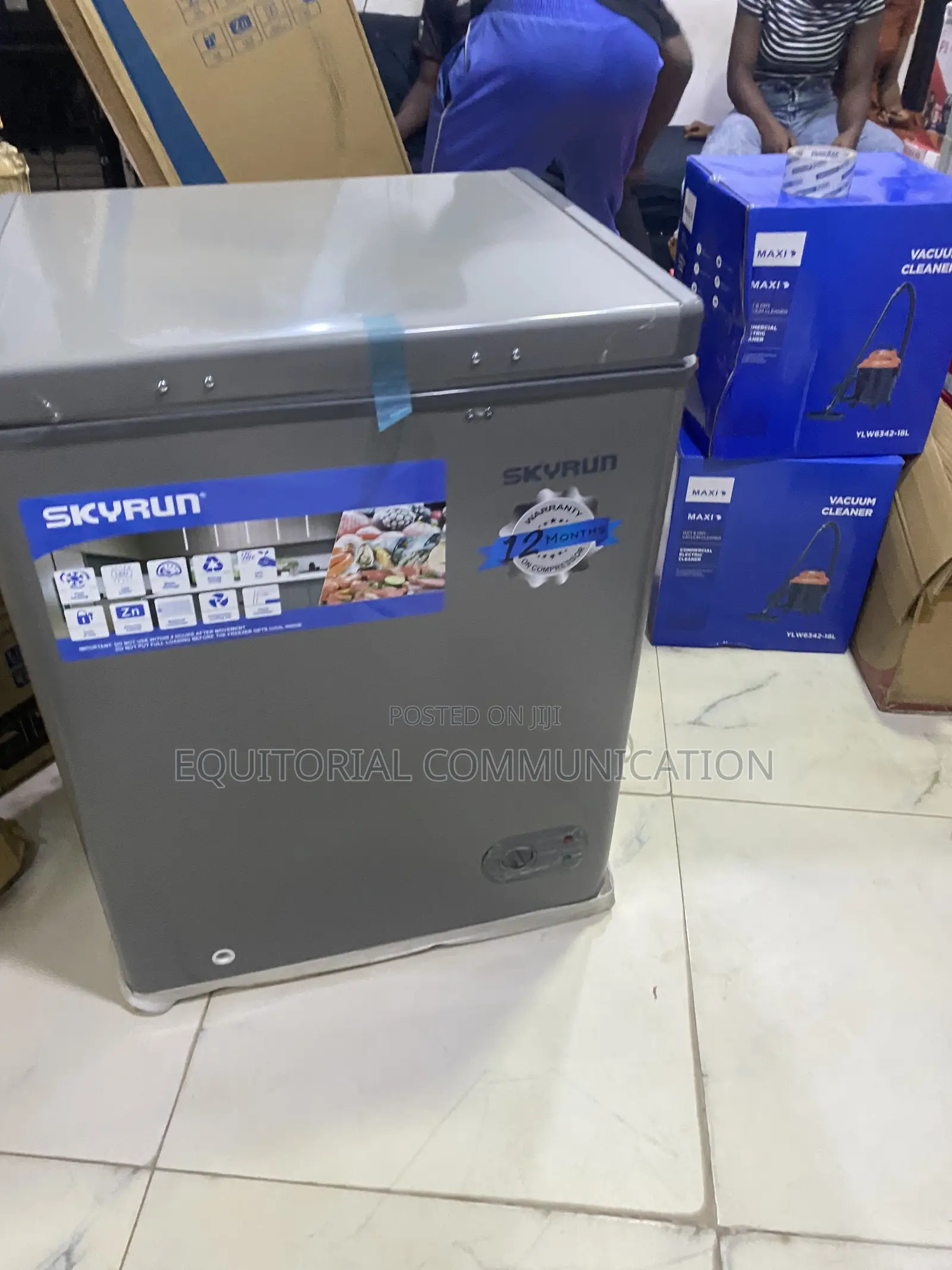 Skyrun 100-Litre Chest Freezer With Safety Lock Feature