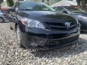 Toyota Corolla LE Special Edition 4dr Sedan (1.8L 4cyl 4A) 2013 Black