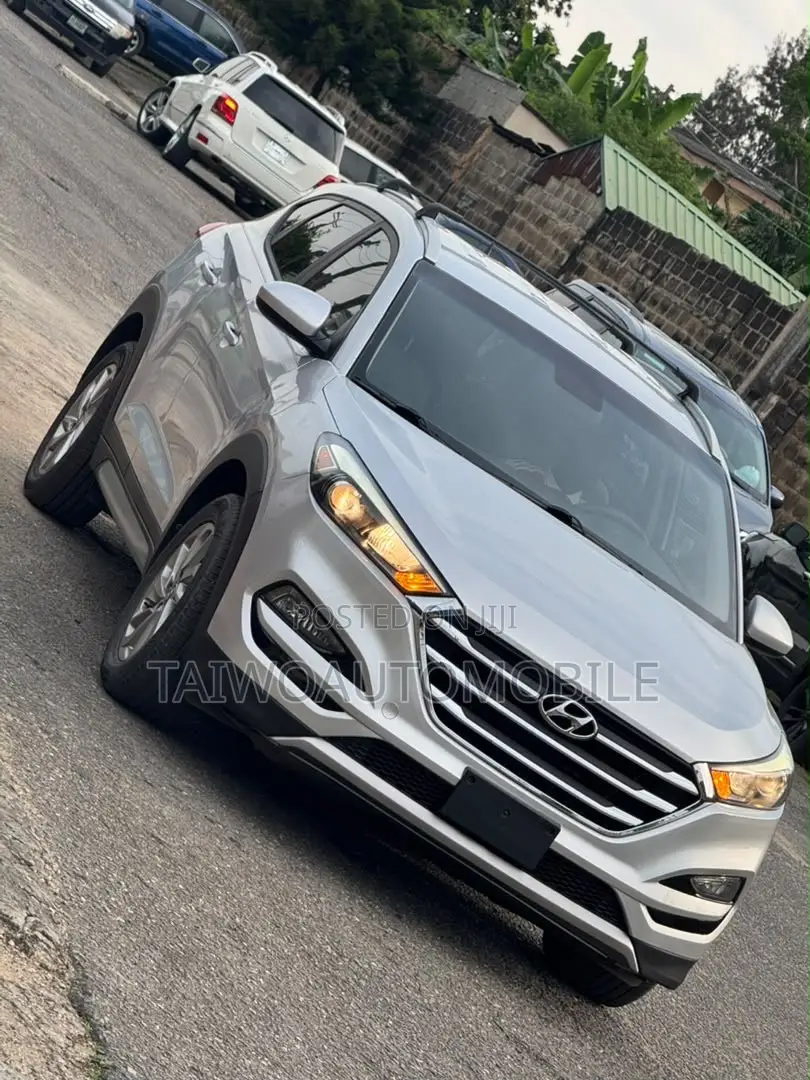 Hyundai Tucson 2016 Silver