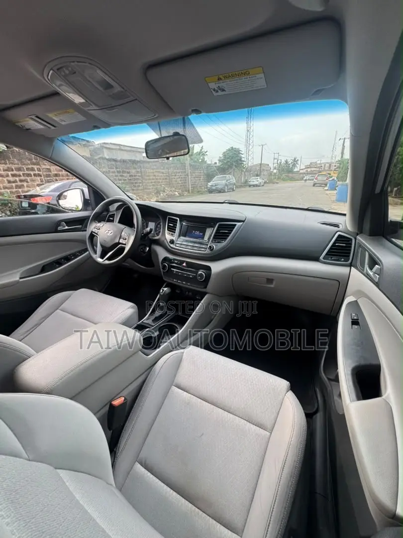 Hyundai Tucson 2016 Silver