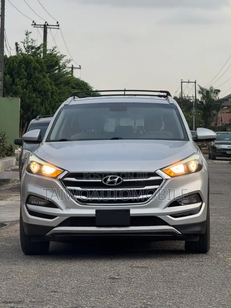 Hyundai Tucson 2016 Silver