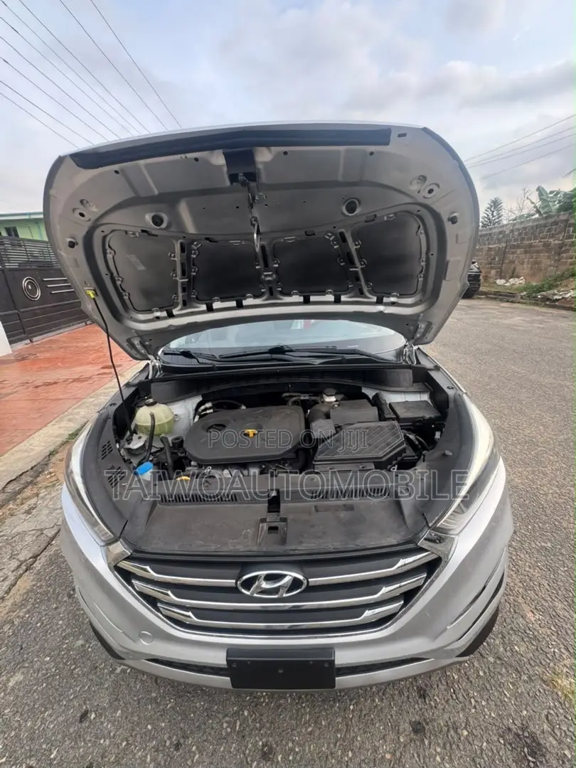 Hyundai Tucson 2016 Silver