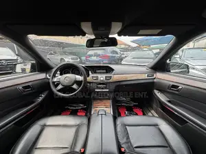 Mercedes-Benz E200 2014 Black