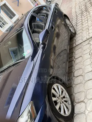 Lexus IS 250 2009 Blue