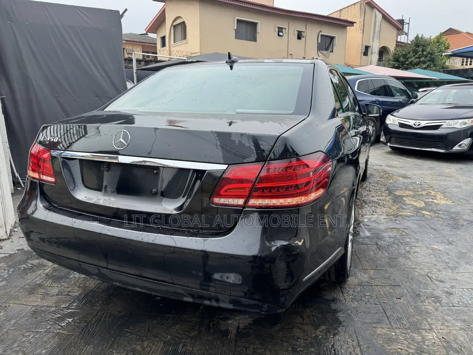 Mercedes-Benz E200 2014 Black