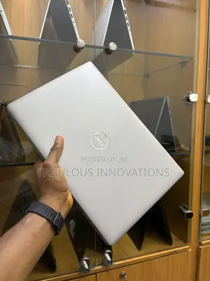 Laptop Dell Latitude 5520 8GB Intel Core i7 SSD 256GB