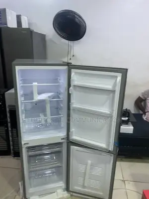 Skyrun 170L Fridge With Easy-Access Refrigerator Compartment