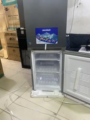 Skyrun 170L Fridge With Easy-Access Refrigerator Compartment