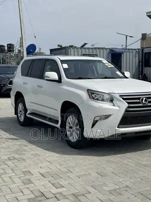 Lexus GX 460 Base 2018 White