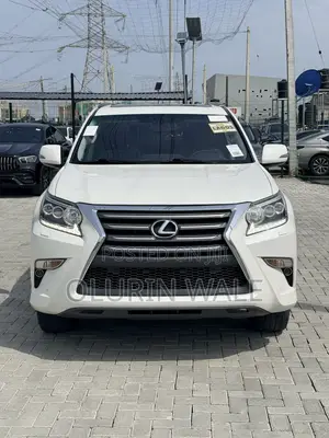 Lexus GX 460 Base 2018 White