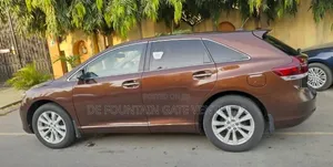 Toyota Venza XLE 4dr Wagon (2.7L 4cyl 6A) 2014 Burgundy
