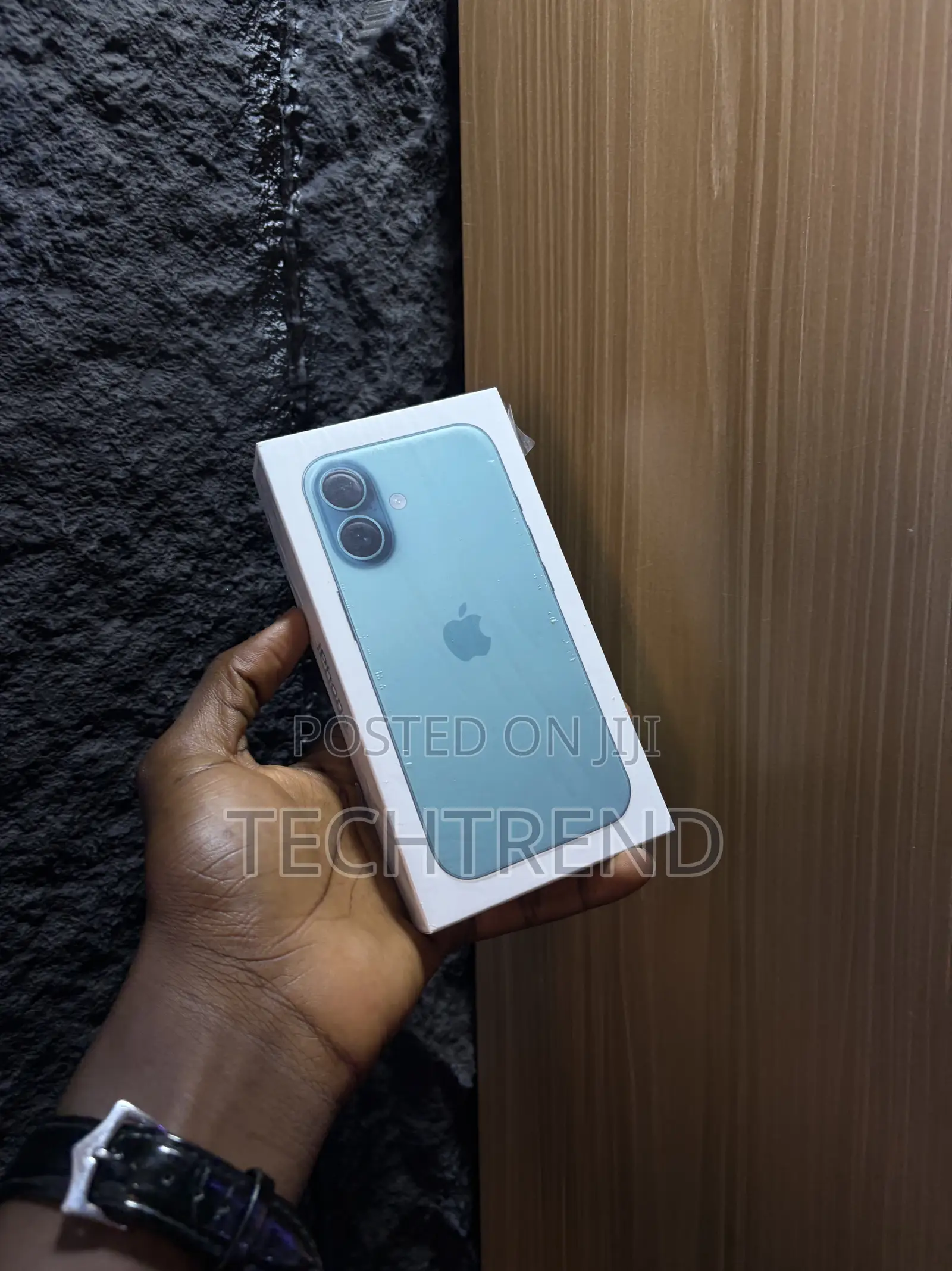 New Apple iPhone 16 128 GB