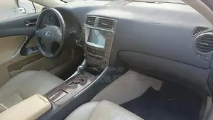 Lexus IS 2008 Gold