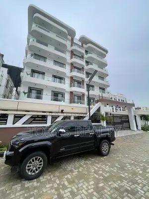 2bdrm Apartment in Lekki Phase 1 for sale