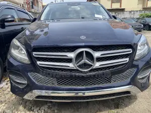 Mercedes-Benz GLE-Class 2016 Blue