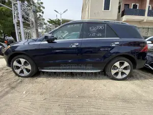Mercedes-Benz GLE-Class 2016 Blue