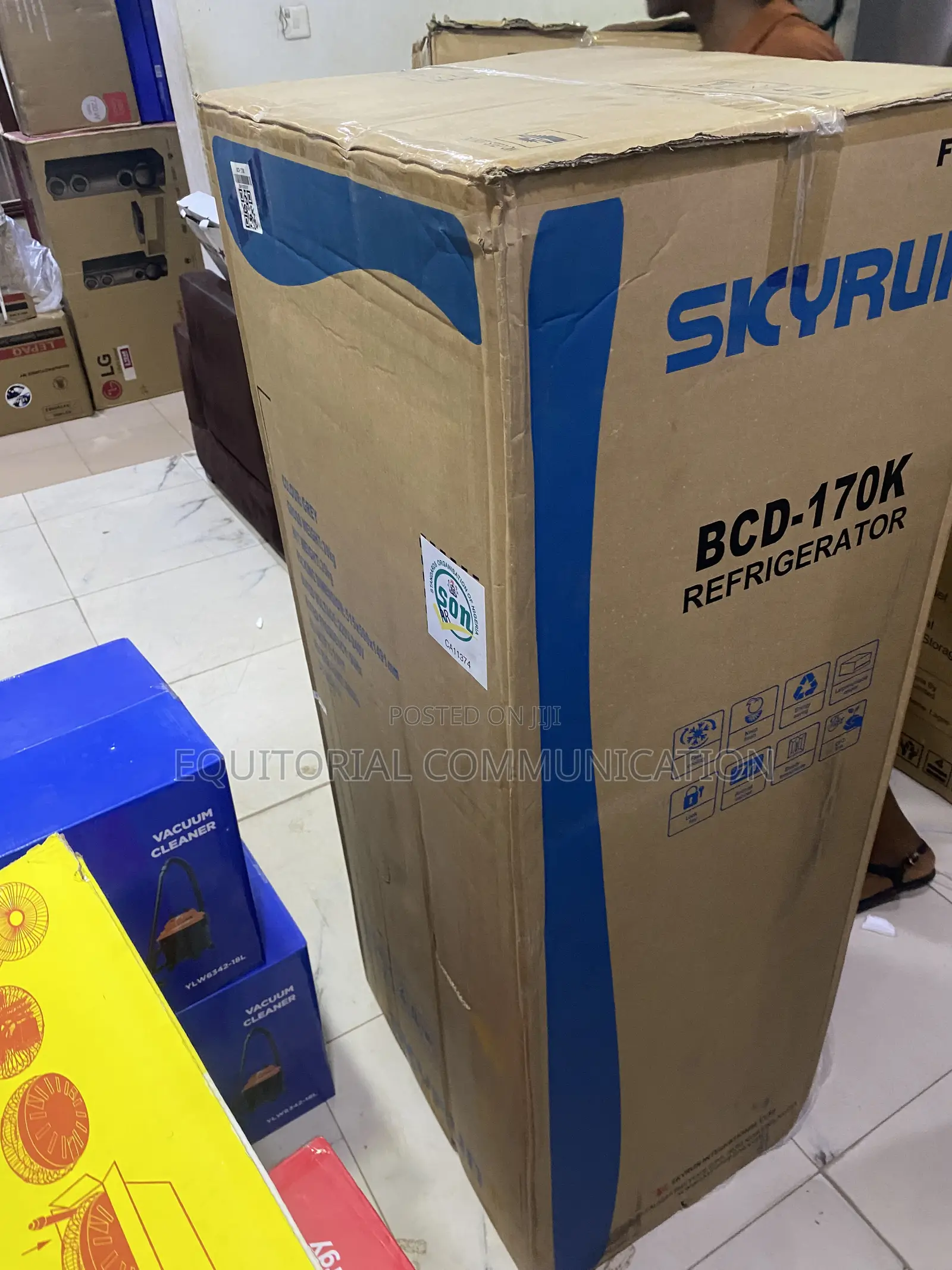 Skyrun BCD-170K 170L Compact Kitchen Fridge