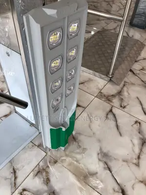 300W Energy-Saving Solar Street Lamp for Home