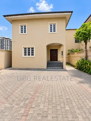 Semi-Detached Duplex for Commercial Use