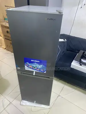 SKYRUN 170L Bottom Freezer Refrigerator for Daily Storage