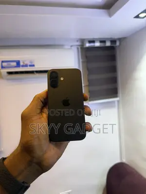 Apple iPhone 16 256 GB Black