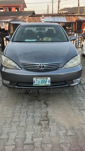 Toyota Camry XLE 4dr Sedan (2.4L 4cyl 5A) 2006 Gray