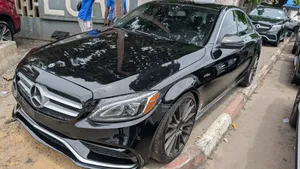 Mercedes-Benz C300 Luxury 4dr AWD 4Matic Sedan (2.0L 4cyl 7A) 2015