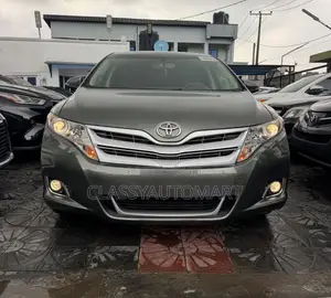 Toyota Venza Limited 4dr Wagon AWD (3.5L 6cyl 6A) 2015 Green
