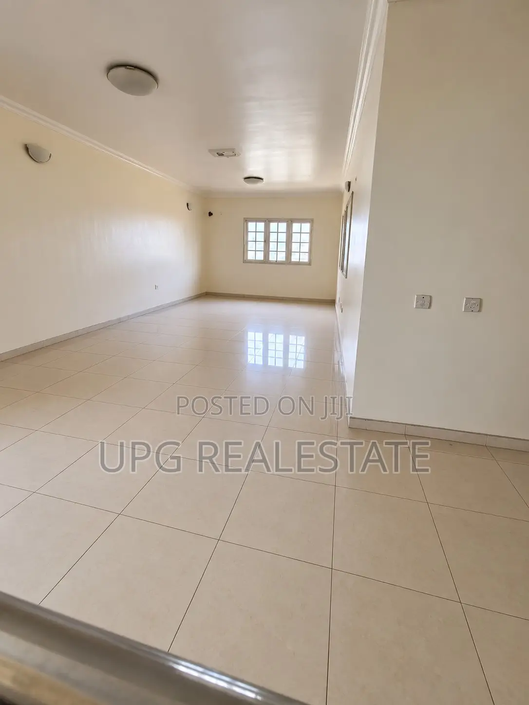 Semi-Detached Duplex for Commercial Use